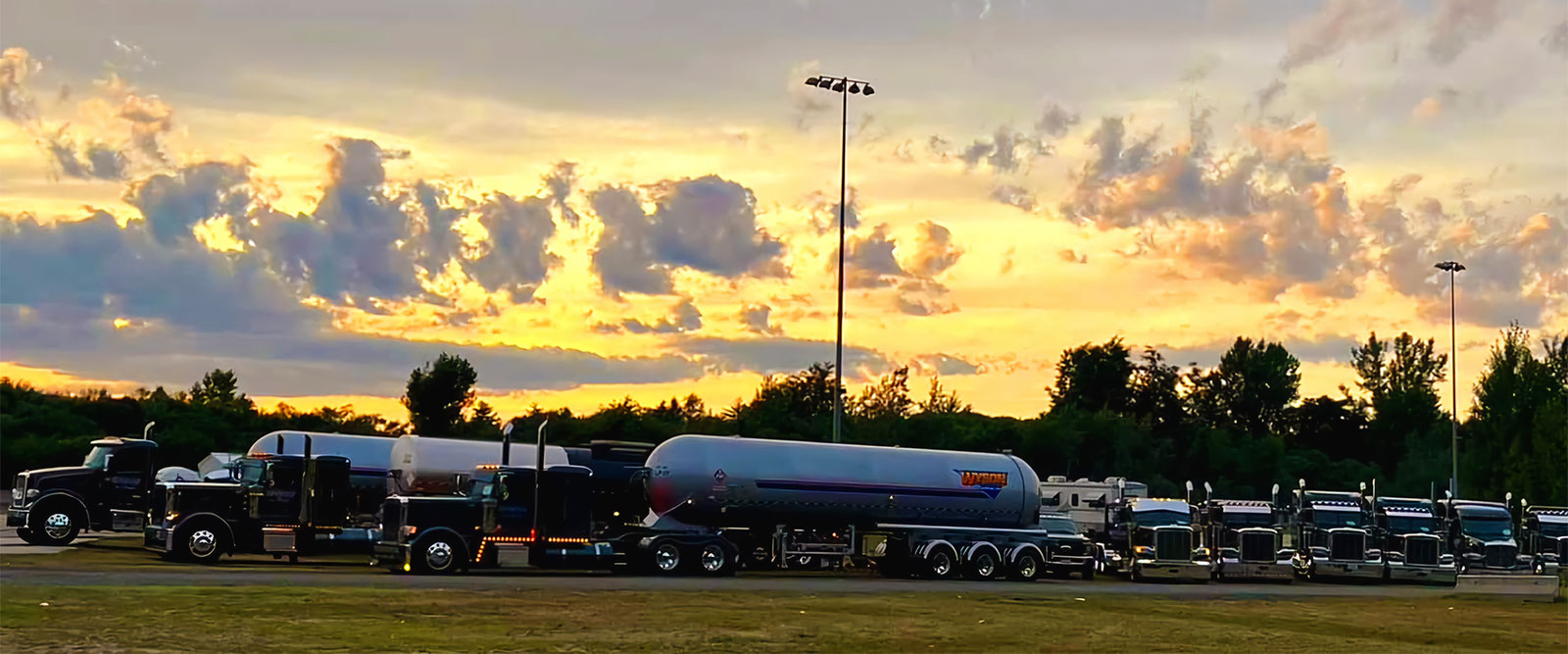 Wyson Trucking Truck and Trailer